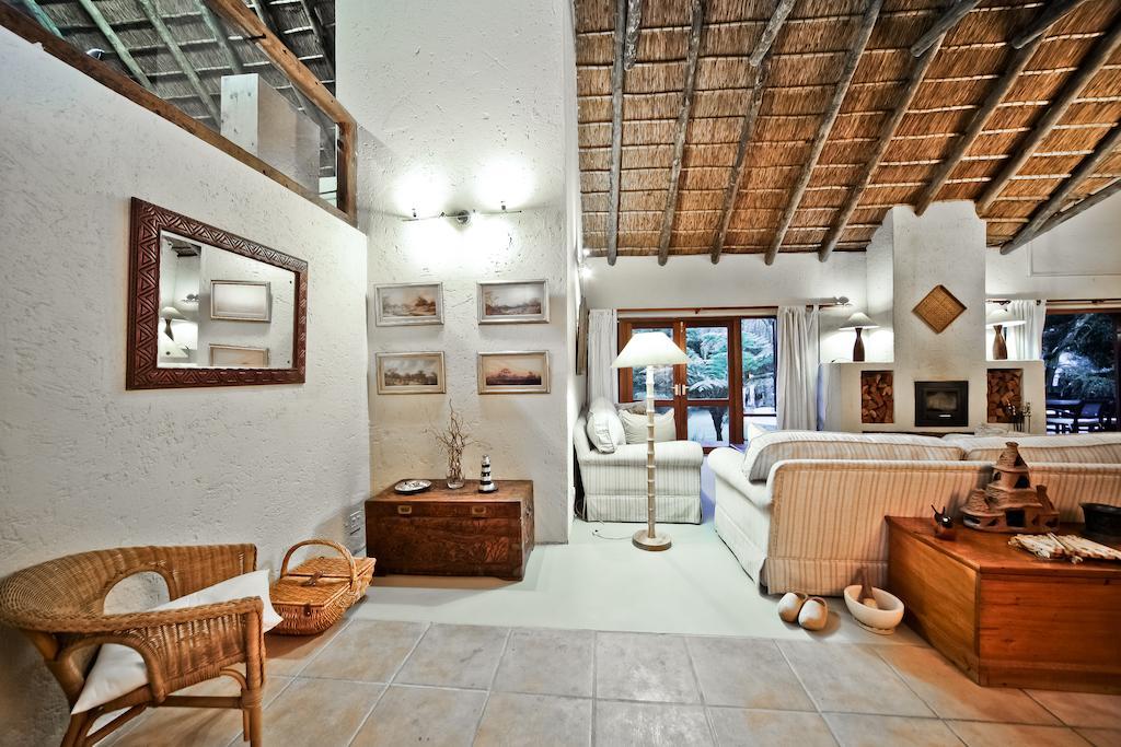 50 On Shepherd Boutique Guest House Sandton Exteriör bild