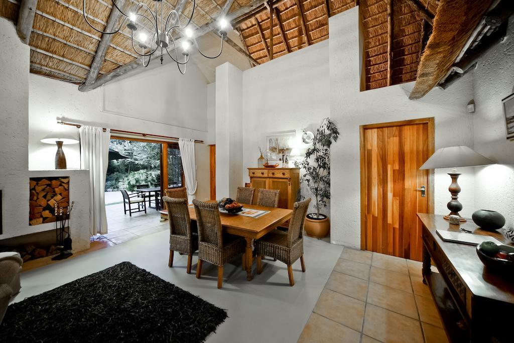50 On Shepherd Boutique Guest House Sandton Exteriör bild