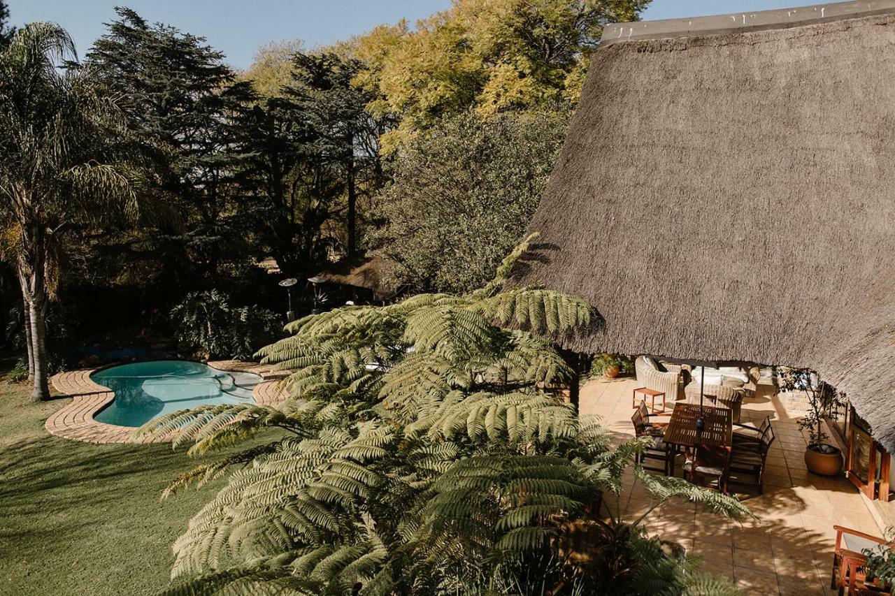 50 On Shepherd Boutique Guest House Sandton Exteriör bild
